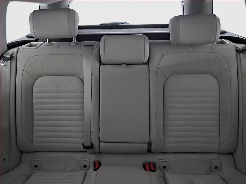 Volkswagen Passat (2019) 1.6 TDI, Automat, Kůže, Navi - fotka 10 z 25