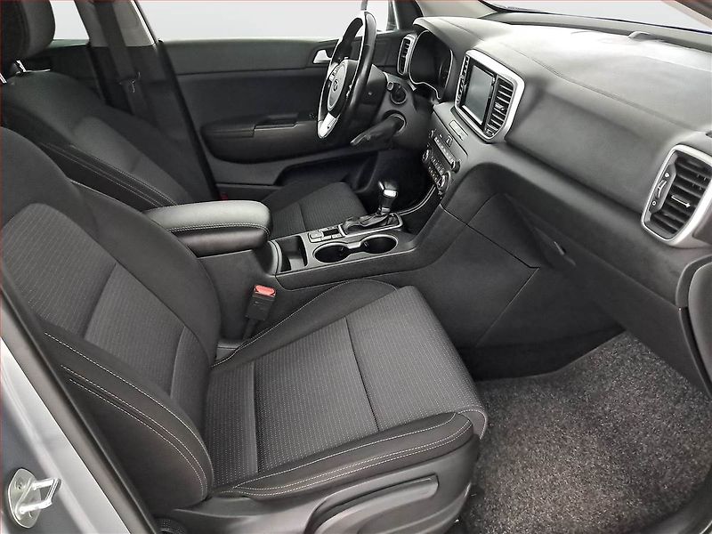 Kia Sportage (2021) 1.6 T-GDI, 4X4, Automat, ČR - fotka 9 z 22