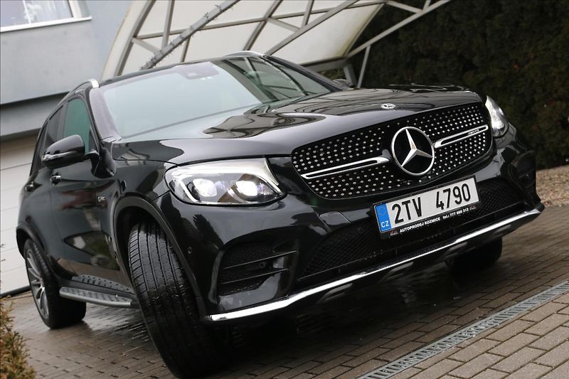 Mercedes-Benz GLC 3,0 43 AMG, Automat, Tažné - fotka 8 z 61