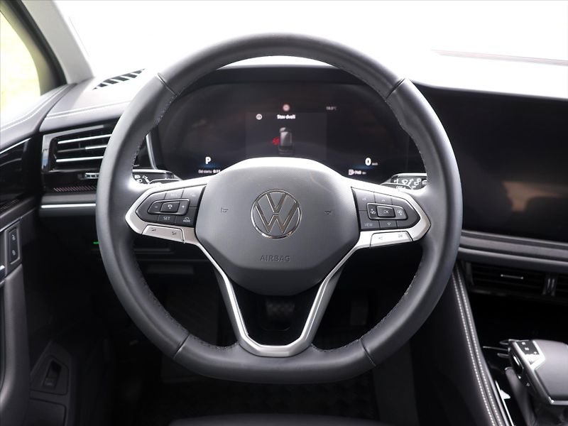 Volkswagen Touareg 3,0 TDI 170kW Limited Tiptroni - fotka 16 z 38