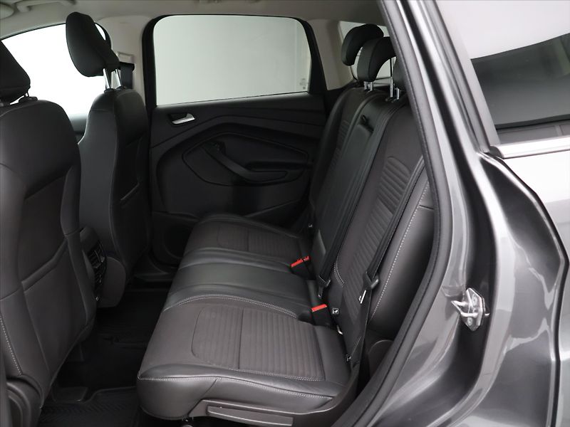 Ford Kuga 1,5 TDCI 88kW CZ Titanium DPH - fotka 14 z 30