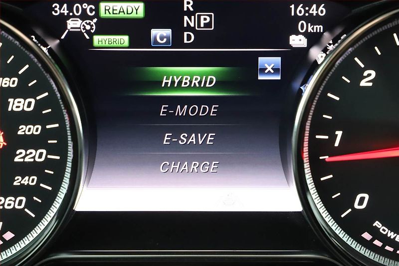Mercedes-Benz Třídy E (2019) E 300 de - fotka 13 z 31