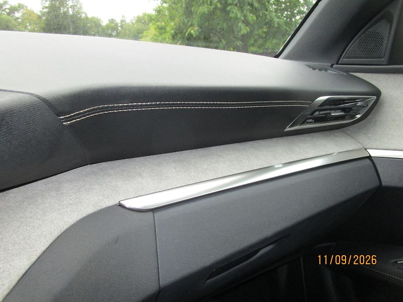 Peugeot 3008 (2021) GT 1,5 HDi - fotka 23 z 32