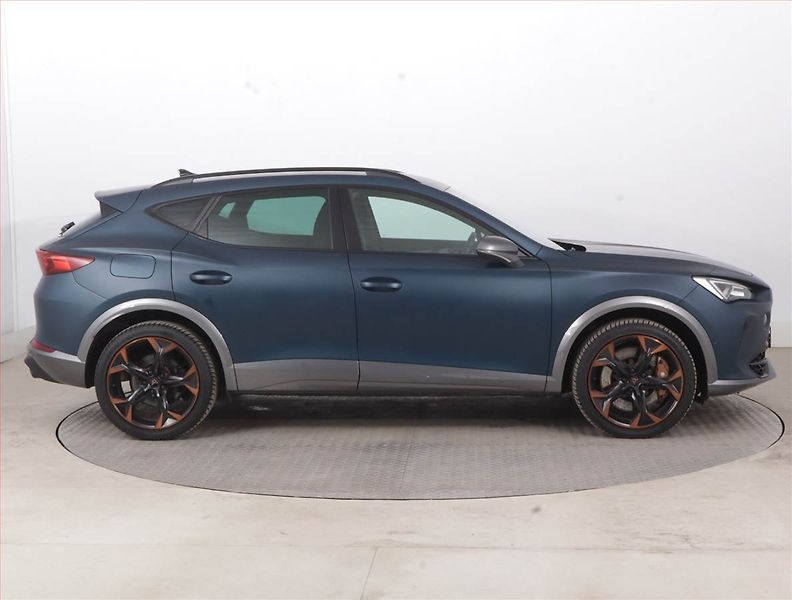 Cupra Formentor (2020) 2.0 TSI VZ 4Drive - fotka 6 z 18