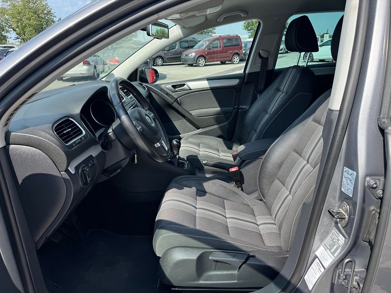 Volkswagen Golf (2012) MATCH 1.2 TSI 63kW - fotka 10 z 43