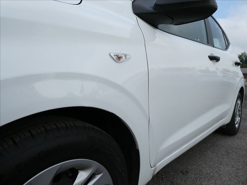Hyundai i10 1,0 MPi 50kW Classic,tempomat - fotka 13 z 40