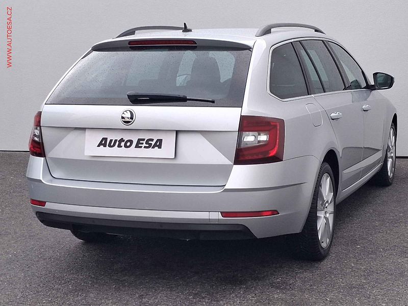 Škoda Octavia (2017) 2.0 TDi, 2.maj, DSG, LED - fotka 4 z 19