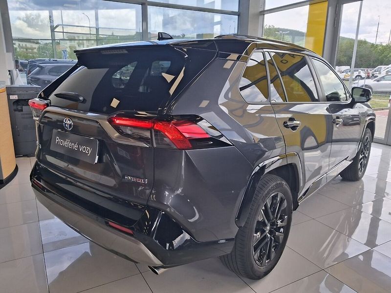 Toyota RAV4 2.5HEV 131kW 2025 - fotka 6 z 16