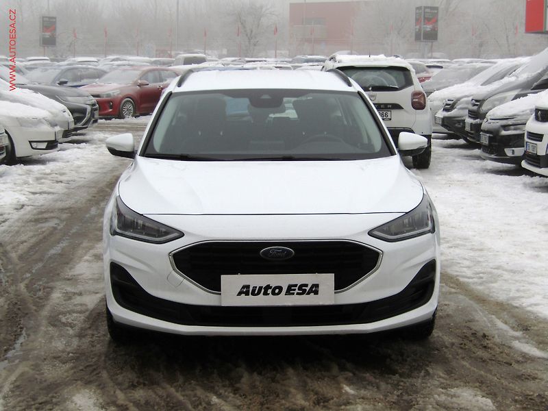Ford Focus (2022) 1.0 EB, ČR, Trend, LED - fotka 2 z 17