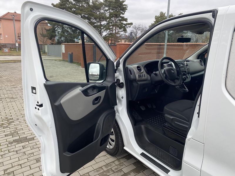 Renault Trafic (2019) 1.6DCi, 5-MÍST, 1.MAJ.ČR!! - fotka 13 z 42