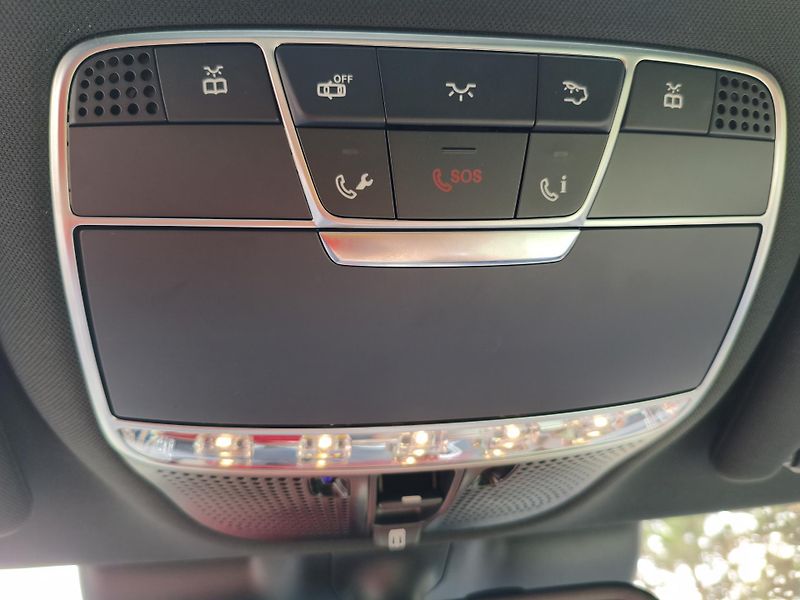 Mercedes-Benz Třídy S (2016) 400 4-Matic kupé - fotka 23 z 33