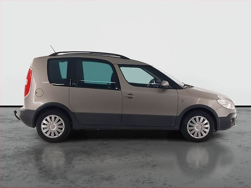 Škoda Roomster (2012) Scout 1.2 TSI, Serv.kniha - fotka 6 z 18