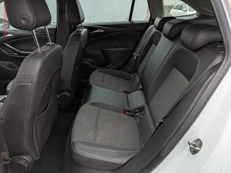 Opel Astra (2016) 1.6 CDTi, ČR, servis.kniha - fotka 10 z 16