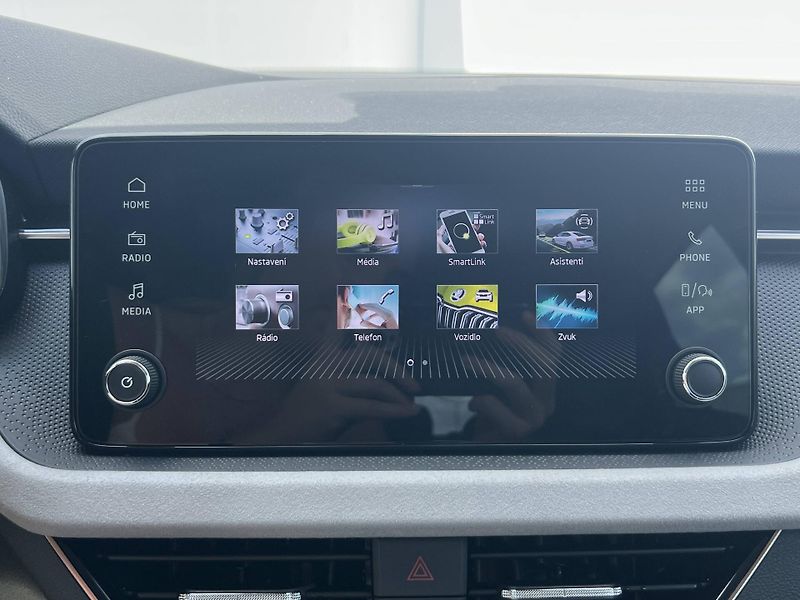 Škoda Kamiq (2026) Top Selection 7DSG 1,0TSI - fotka 12 z 22