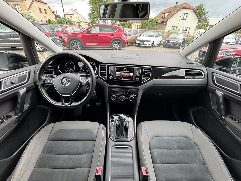 Volkswagen Golf Sportsvan (2015) 1.4TSi 92kW Xenony Navi - fotka 6 z 48