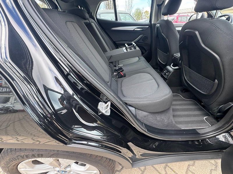 BMW X2 (2022) 4X4 25E 1,5i 162KW ZÁRUKA DPH - fotka 40 z 50