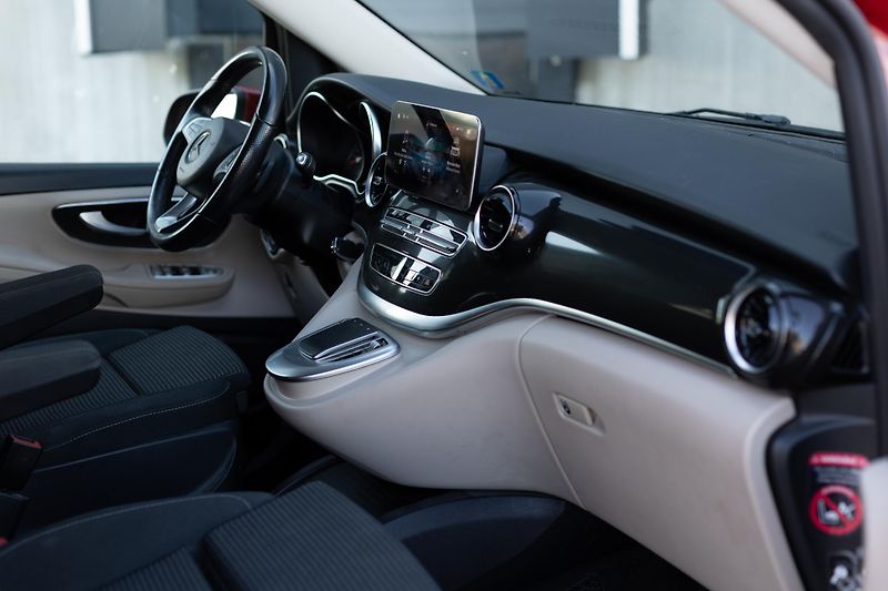 Mercedes-Benz Třídy V (2023) V 250 d Marco Polo - fotka 13 z 32