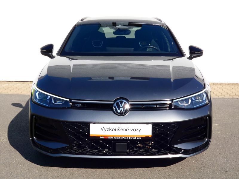 Volkswagen Passat (2024) R-Line 2.0 142KW 4MOTION - fotka 4 z 30