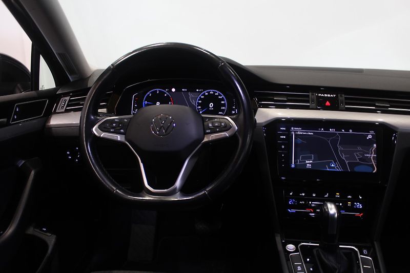 Volkswagen Passat (2021) 2.0TDI DSG Display LED - fotka 34 z 34