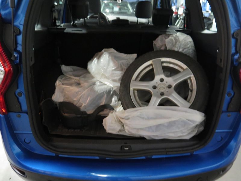 Dacia Lodgy (2015) 1.2TCe,navi,klima,senzory,kola - fotka 18 z 26