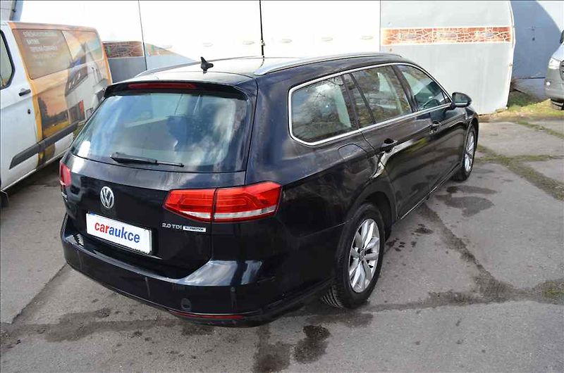 Volkswagen Passat (2015) VARIANT 2,0 TDI DSG - fotka 4 z 21