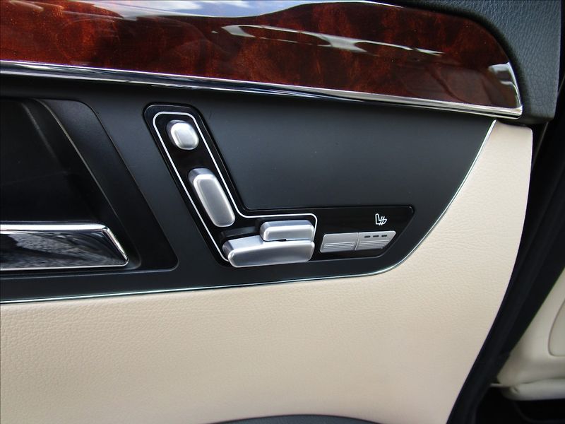 Mercedes-Benz Třídy S S 420CDi V8 AMG - fotka 48 z 59