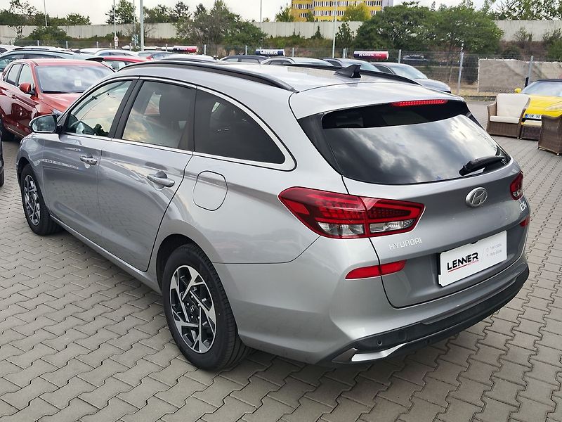 Hyundai i30 1.5 T-GDi/103kW Style - fotka 7 z 36