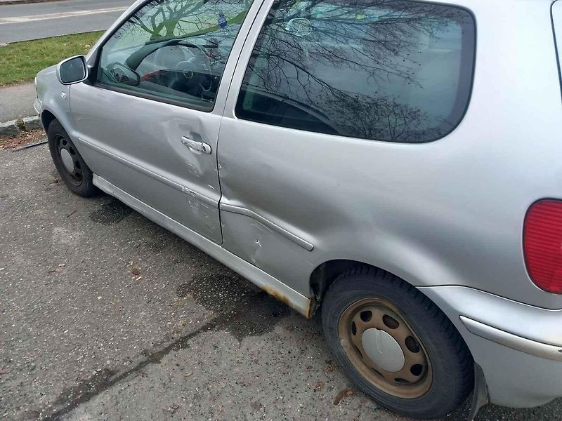 Nabourali jste cizí auto a ujeli? Špatný nápad!