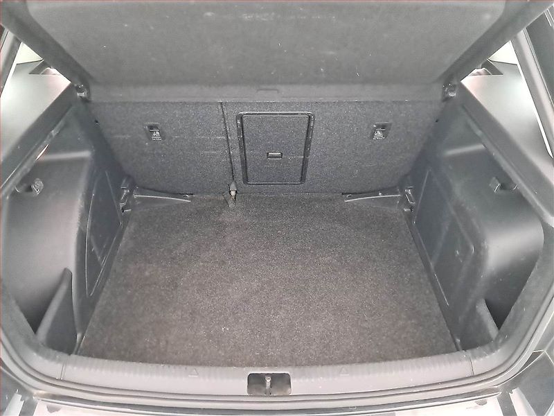Škoda Rapid (2018) Spaceback 1.0 TSI, ČR,1.maj - fotka 14 z 18