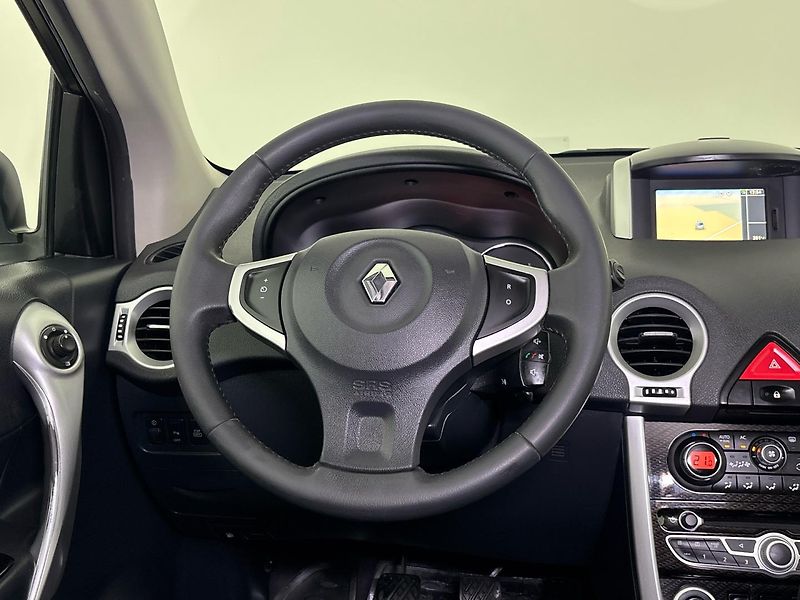 Renault Koleos Exception 4x4 - fotka 18 z 32