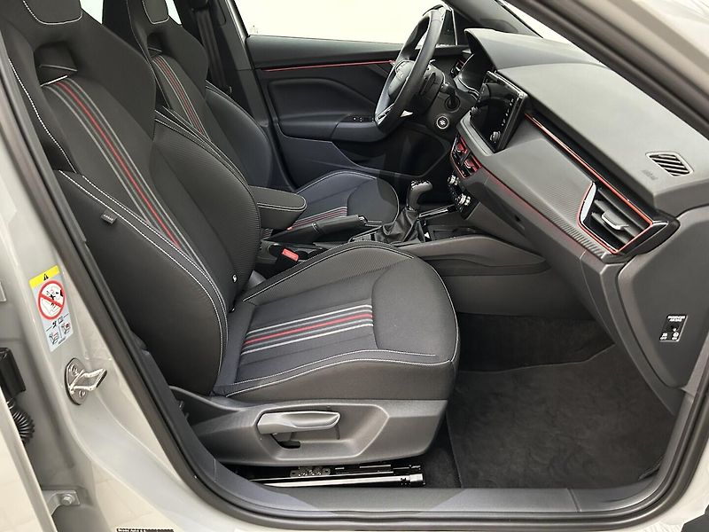 Škoda Scala 1.5 TSI Monte Carlo - fotka 27 z 28