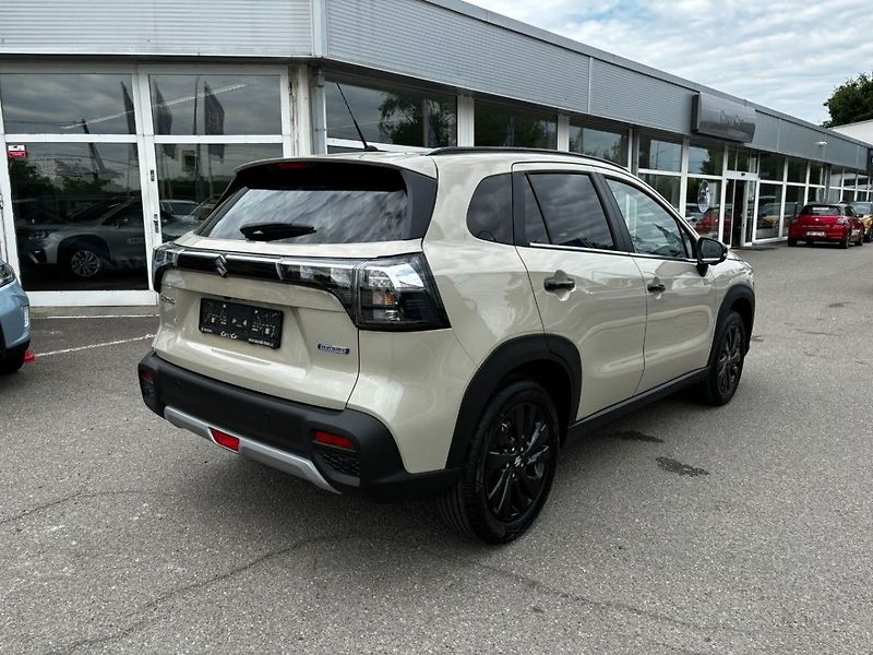 Suzuki S-Cross 4x4 Black Edition - fotka 7 z 10