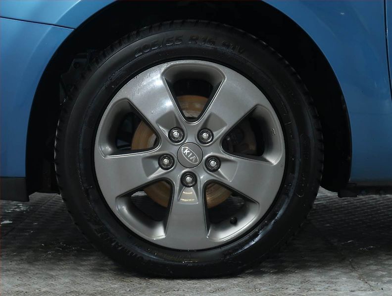 Kia Ceed (2010) 1.4 CVVT, po STK, jezdí skvěle - fotka 14 z 16