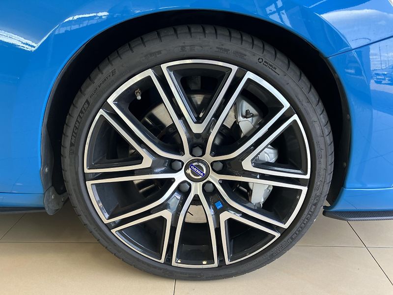 Volvo V60 POLESTAR Limited Edition, ČR - fotka 5 z 39