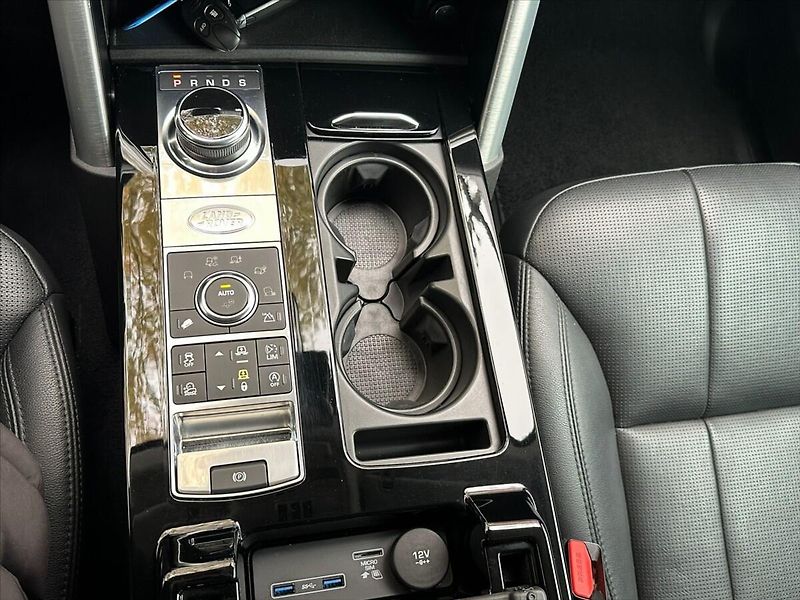 Land Rover Discovery 3,0 TDV6 190kW-HSE-CZ-DPH - fotka 36 z 49