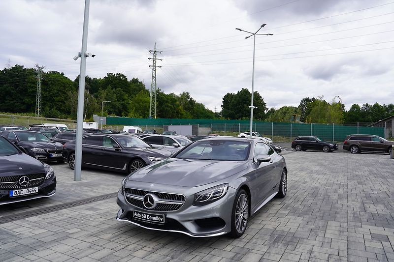 Mercedes-Benz Třídy S S 500 4Matic Coupe AMG - fotka 2 z 43
