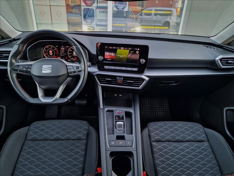Seat Leon 2.0TDI 110kW DSG FR ST,1.Maj - fotka 24 z 50