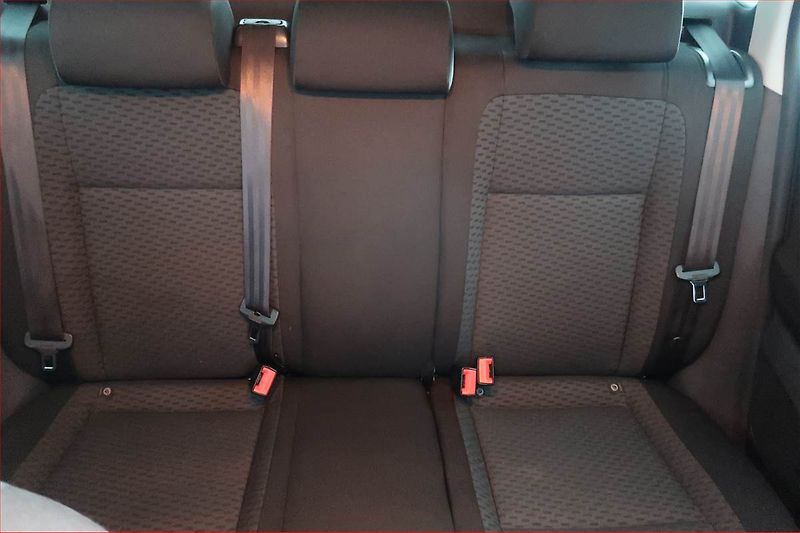 Škoda Fabia (2012) 1.6 TDI, Tažné, rezervace - fotka 10 z 15