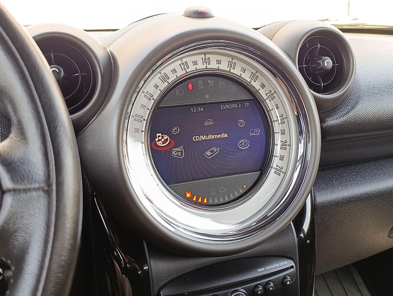 Mini Countryman 1.6D 82kW 4X4 ČR 1.MAJITEL DPH - fotka 24 z 32