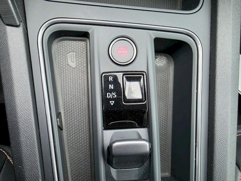 Cupra Formentor (2022) 2.0TSI 140KW DSG 4DRIVE - fotka 20 z 33