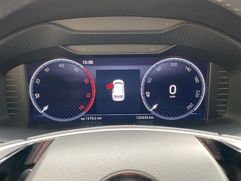 Škoda Karoq (2023) 2.0 TDI 4x4 DSG Style - fotka 10 z 34