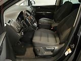 Seat Alhambra (2011) 2.0 TDi 7míst, Navi, panor. - náhled 9