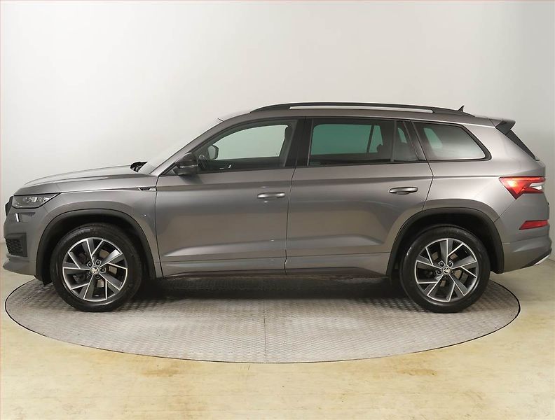 Škoda Kodiaq (2022) Sportline 2.0 TDI - fotka 3 z 22