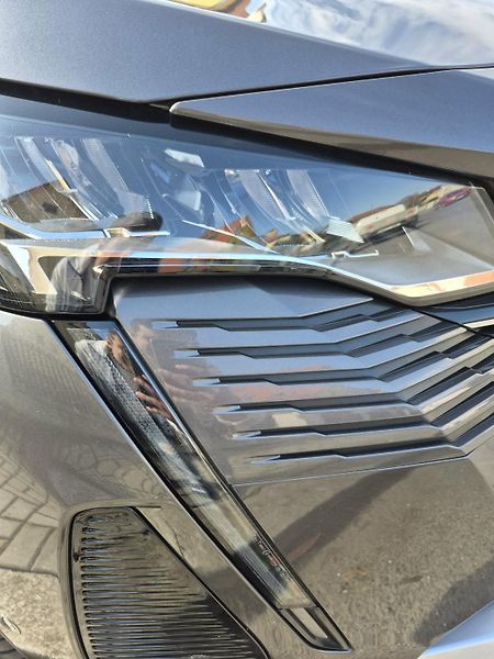 Peugeot 5008 (2022) - fotka 16 z 21