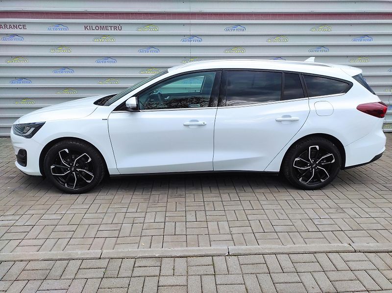 Ford Focus 1.0 EcoBoost mHev 114kw AT - fotka 6 z 44