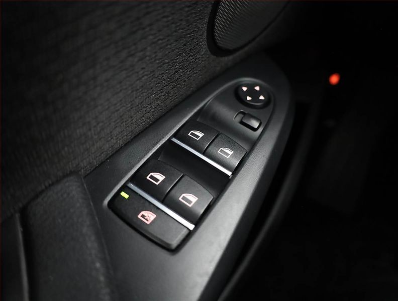 BMW X3 (2012) xDrive35d, 4X4, Automat - fotka 17 z 20