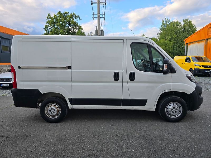 Peugeot Boxer L1H1 2,2HDI 88kW - DPH - fotka 8 z 17