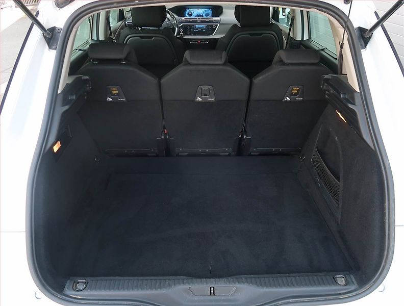 Citroën C4 Picasso (2014) 1.6 HDi, Serv.kniha, Navi - fotka 13 z 16