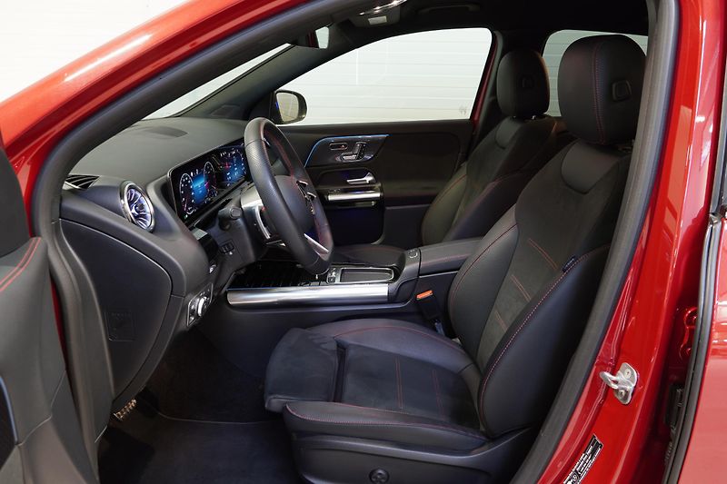 Mercedes-Benz GLA 200D,AMG,DPH,Paměť.sedadla - fotka 13 z 33