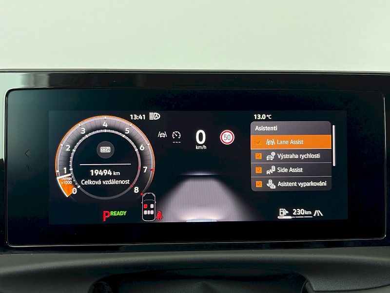 Volkswagen T-Roc (2025) R-Line 1.5 TSI 110kW DSG - fotka 10 z 36
